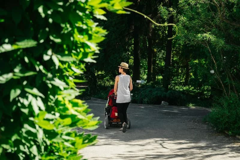How to Count Steps While Pushing a Stroller or Cart: Accuracy Tips